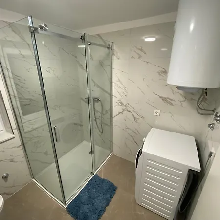 Apartman Peaceful 30 Meters From Sea! Zadar